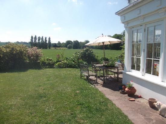 The Old Rectory Bed & Breakfast Abergavenny Exterior foto
